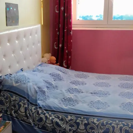 Apartment La *
